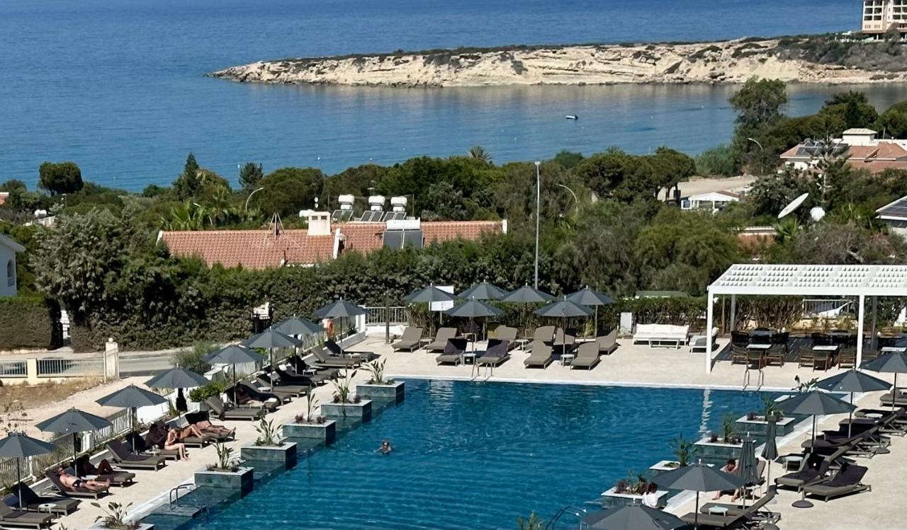 Crown Resorts Horizon (Adults Only) Peyia Exterior photo